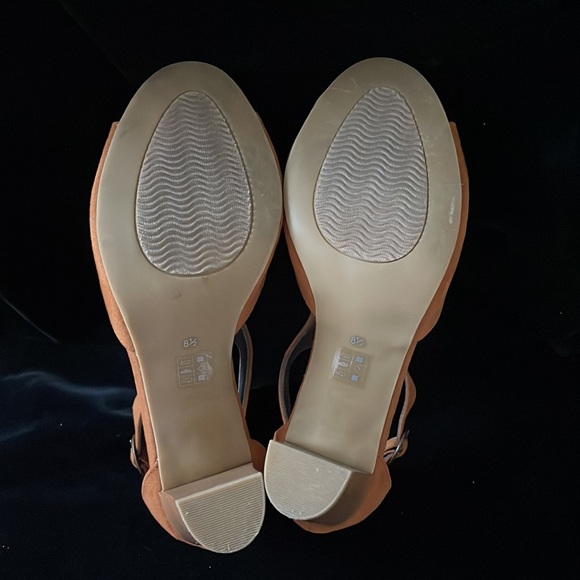 MODA SPANA FAUX NUBUCK HEELED SANDALS SIZE 8.5 - Picture 6 of 7